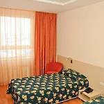 Astra فندق 3*