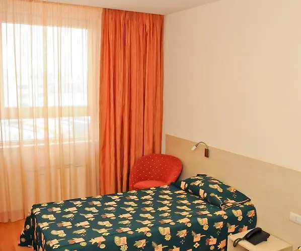 Astra Otel 3*